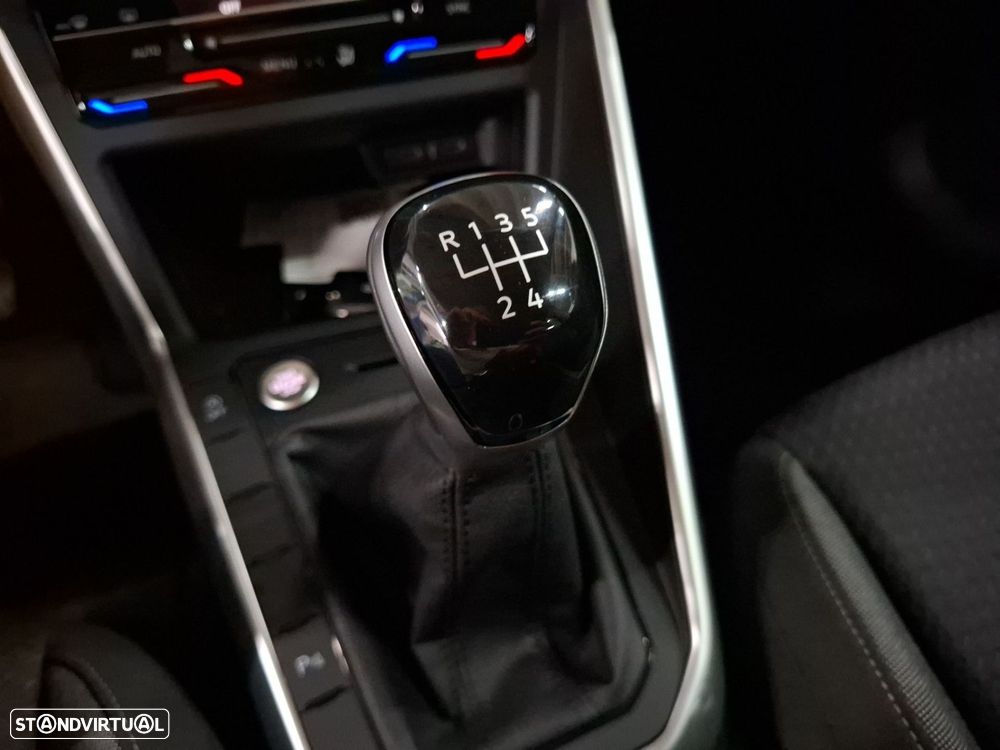 VW Taigo 1.0 TSI Urban - 17