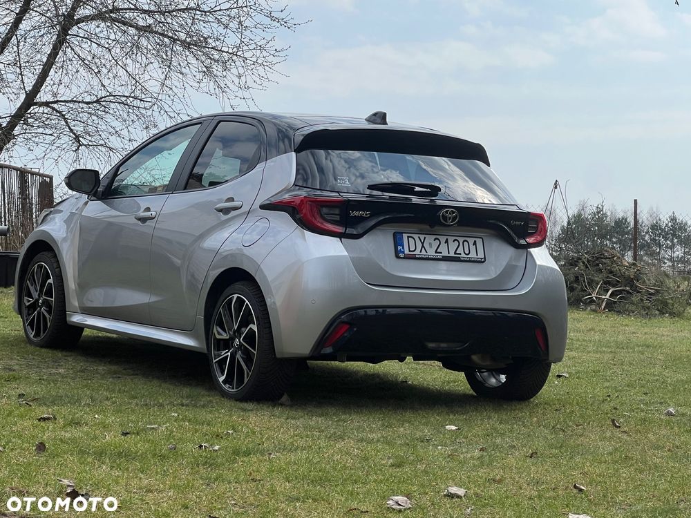 Toyota Yaris Hybrid 1.5 Premiere Edition - 4