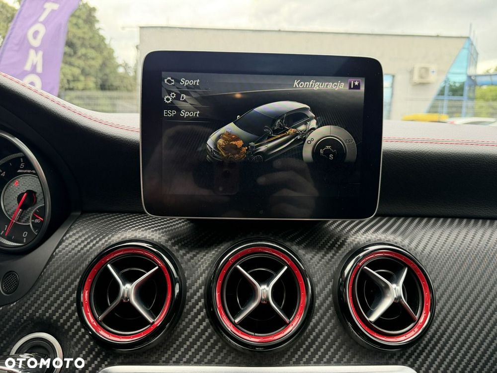 Mercedes-Benz Klasa A AMG 45 4Matic AMG Speedshift 7G-DCT - 23