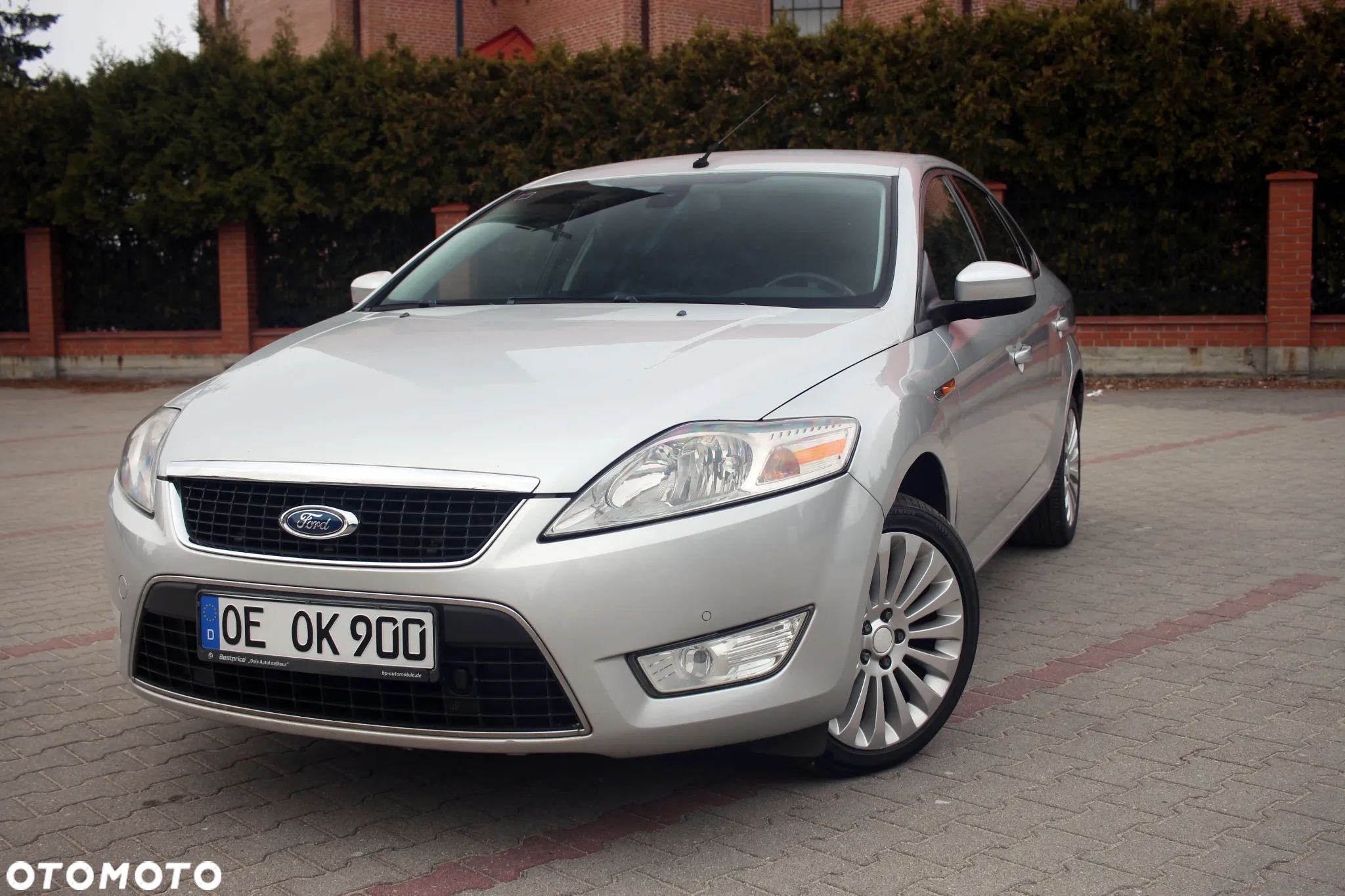 Ford Mondeo 2.0 Champions Edition - 1