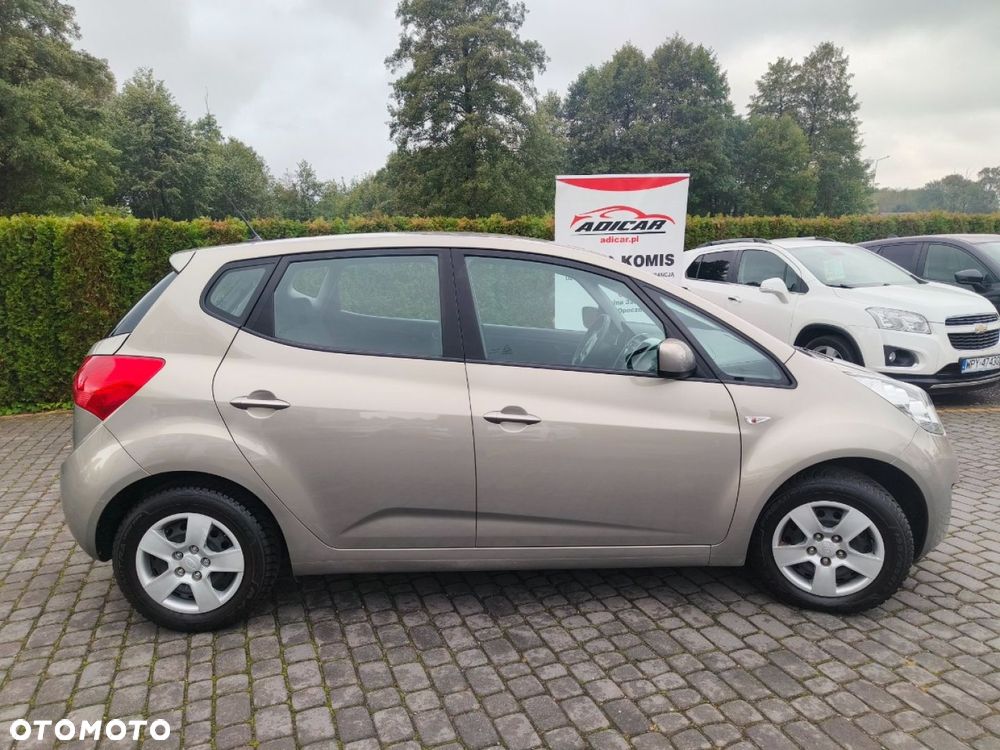 Kia Venga - 5