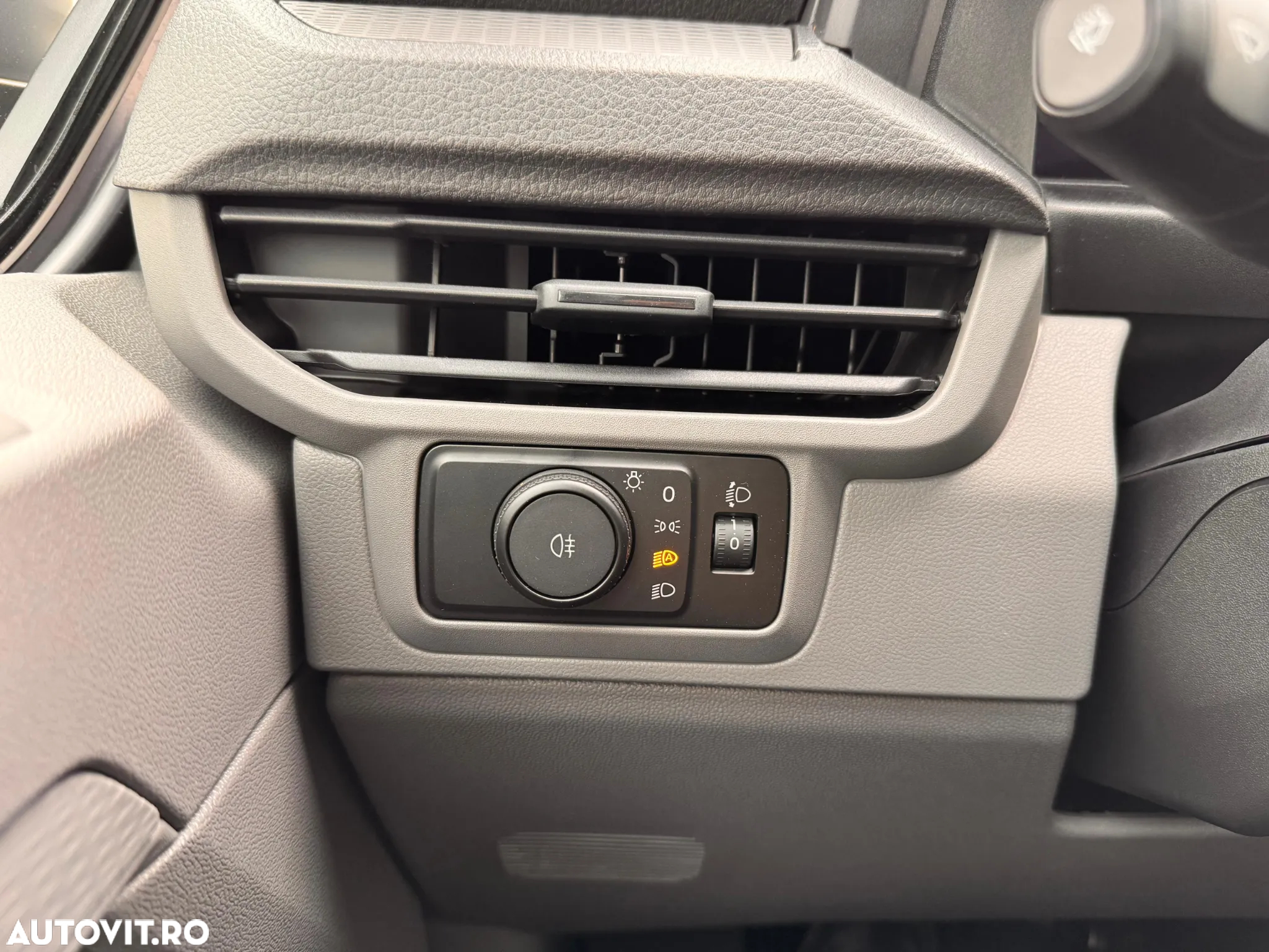 Volkswagen Transporter - 8