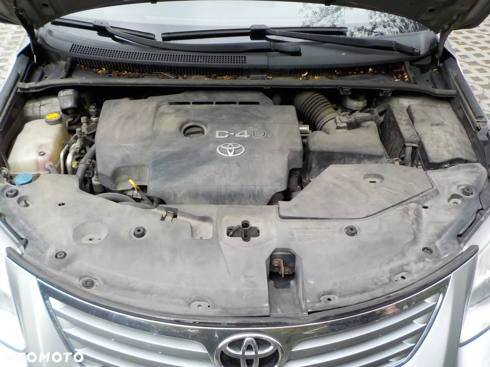 Toyota Avensis 2.0 D-4D Platinium - 11