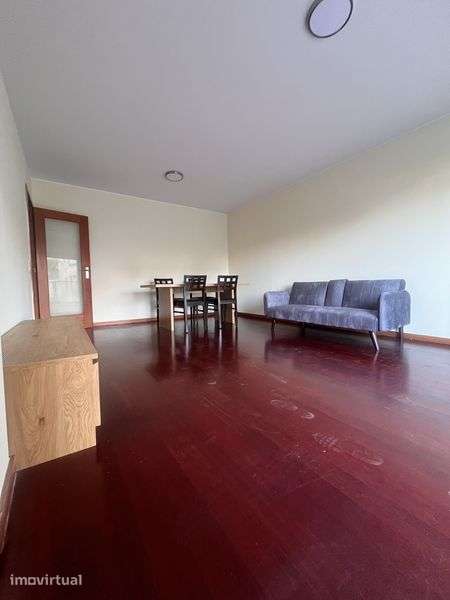 Apartamento T2 com Suíte para Arrendamento – Areosa, Porto - Grande imagem: 2/12