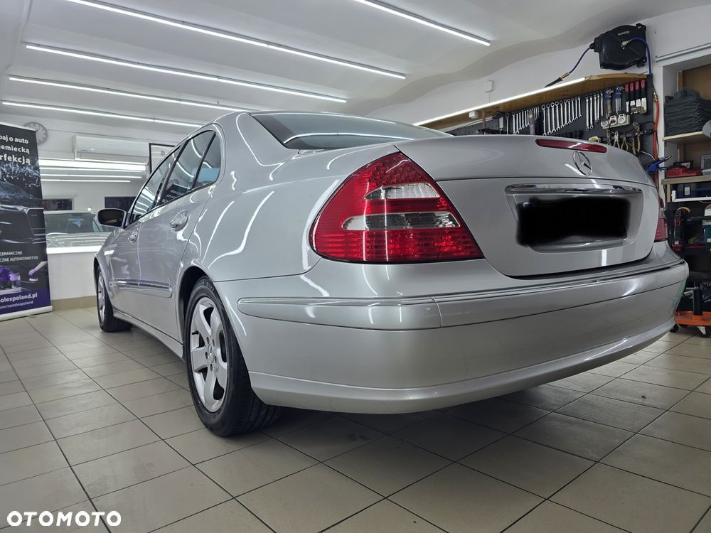 Mercedes-Benz Klasa E 240 Avantgarde - 12