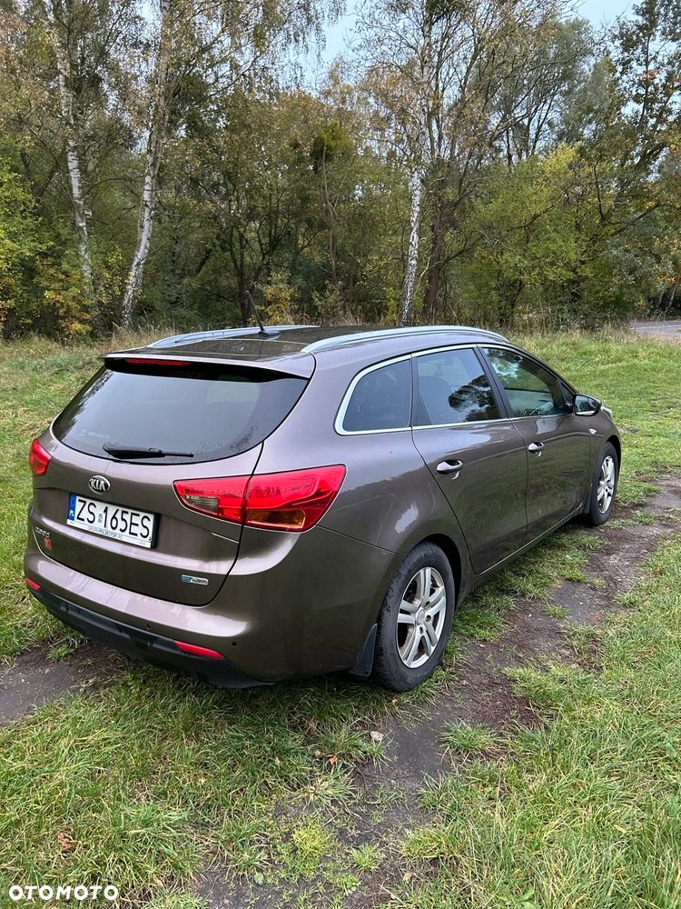 Kia Ceed - 7