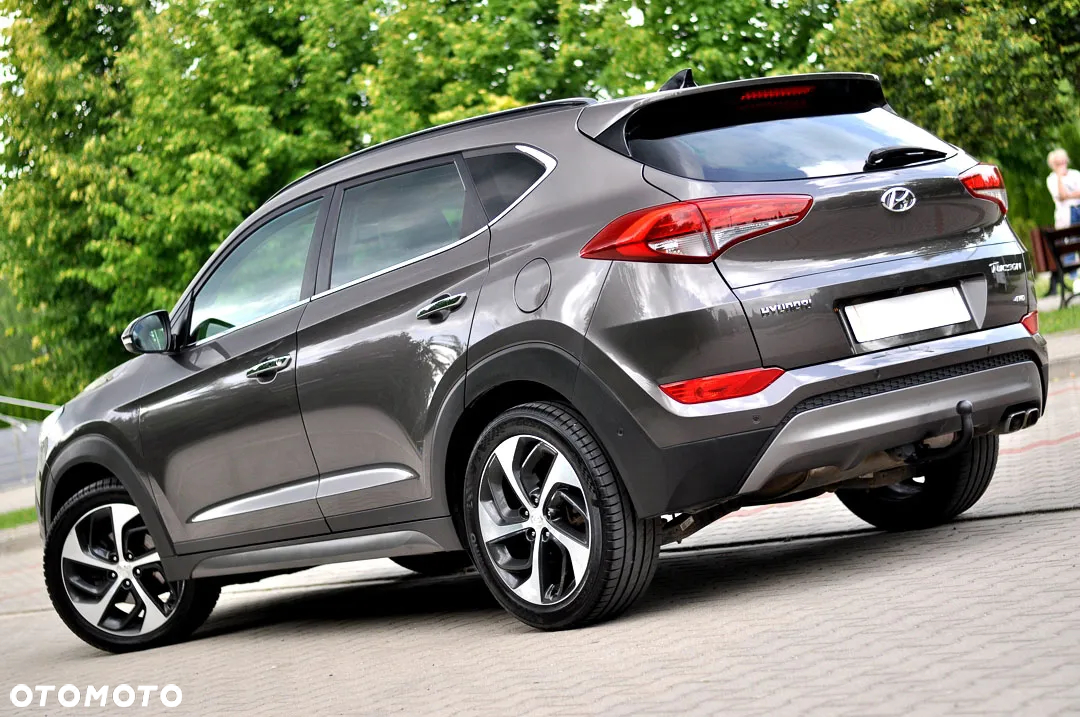 Hyundai Tucson 2.0 CRDi 4WD Automatik Advantage - 2