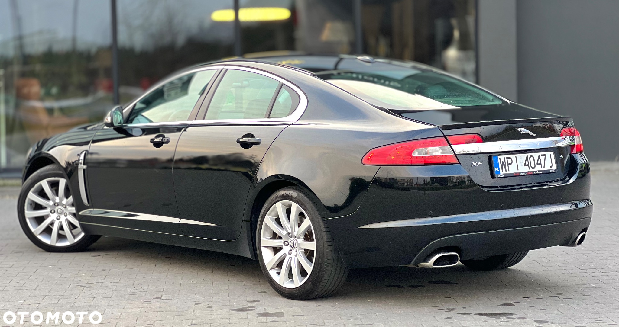 Jaguar XF 2.7 V6 D Premium Luxury - 11