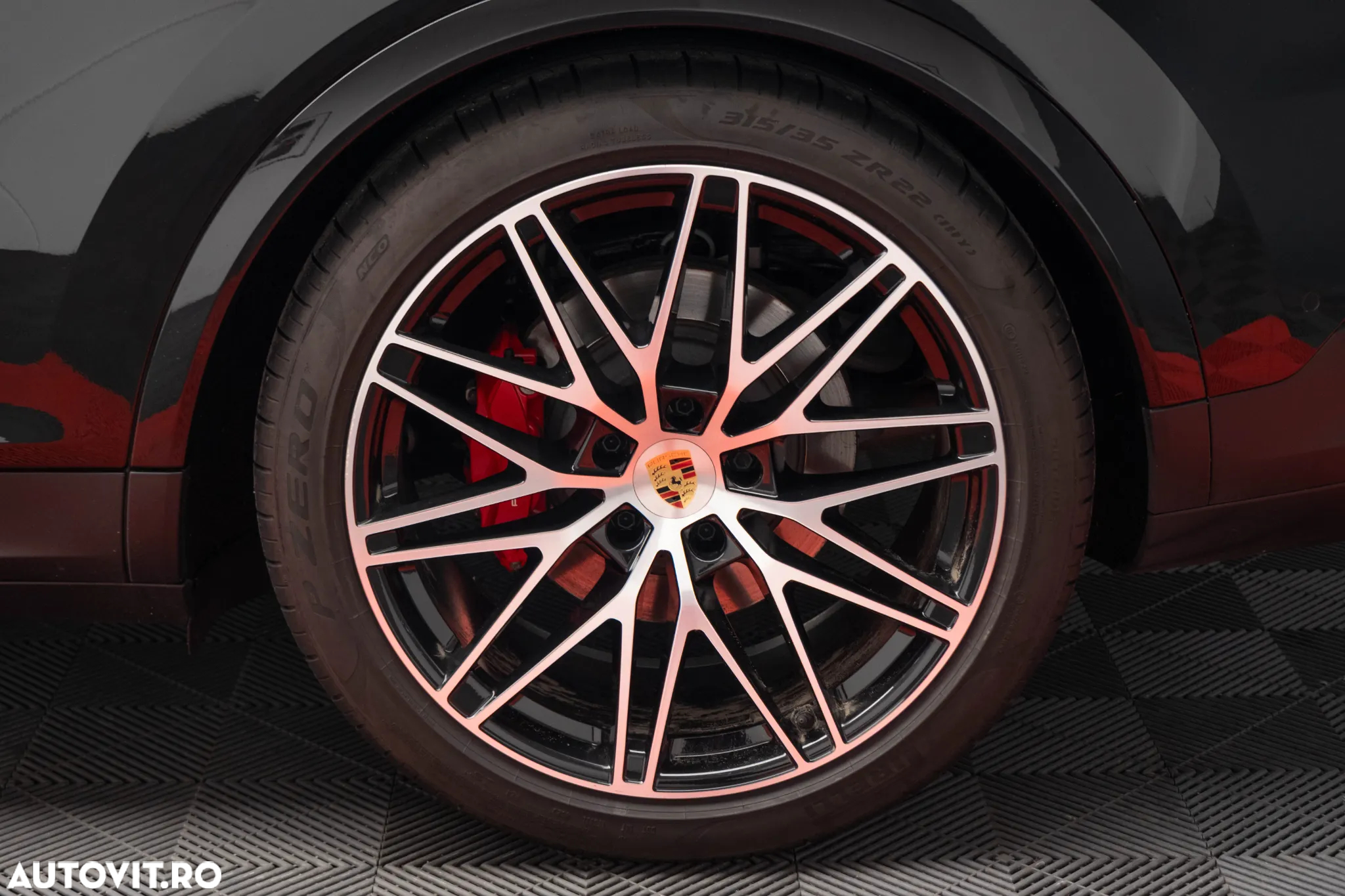 Porsche Cayenne S - 16