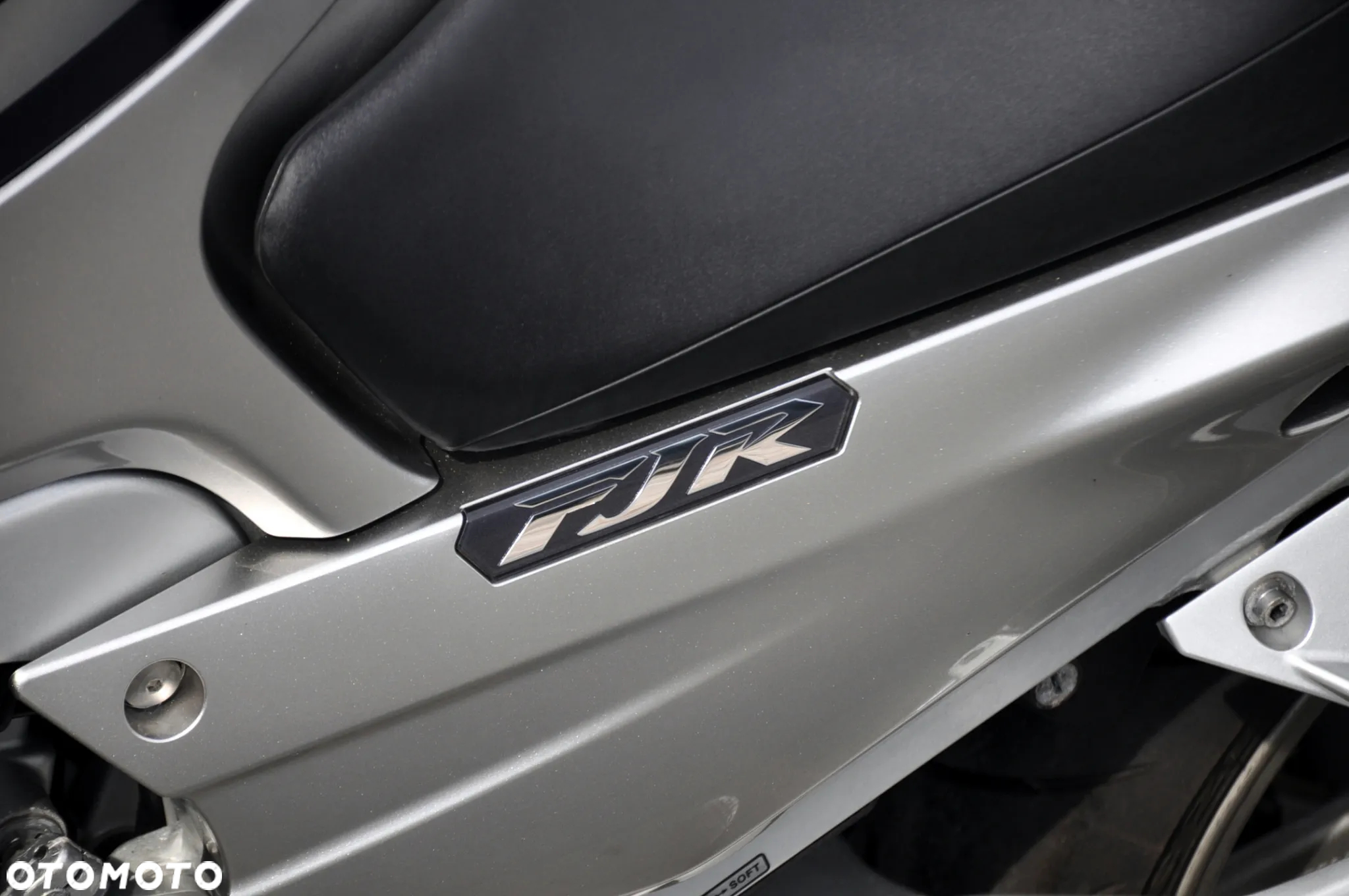 Yamaha FJR - 21