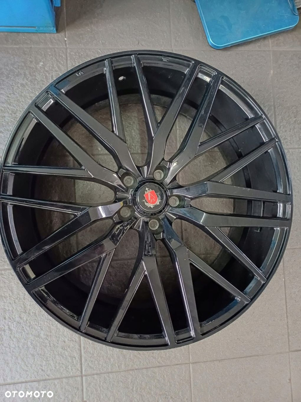 Felga aluminiowa Firmy AXE WHEELS
