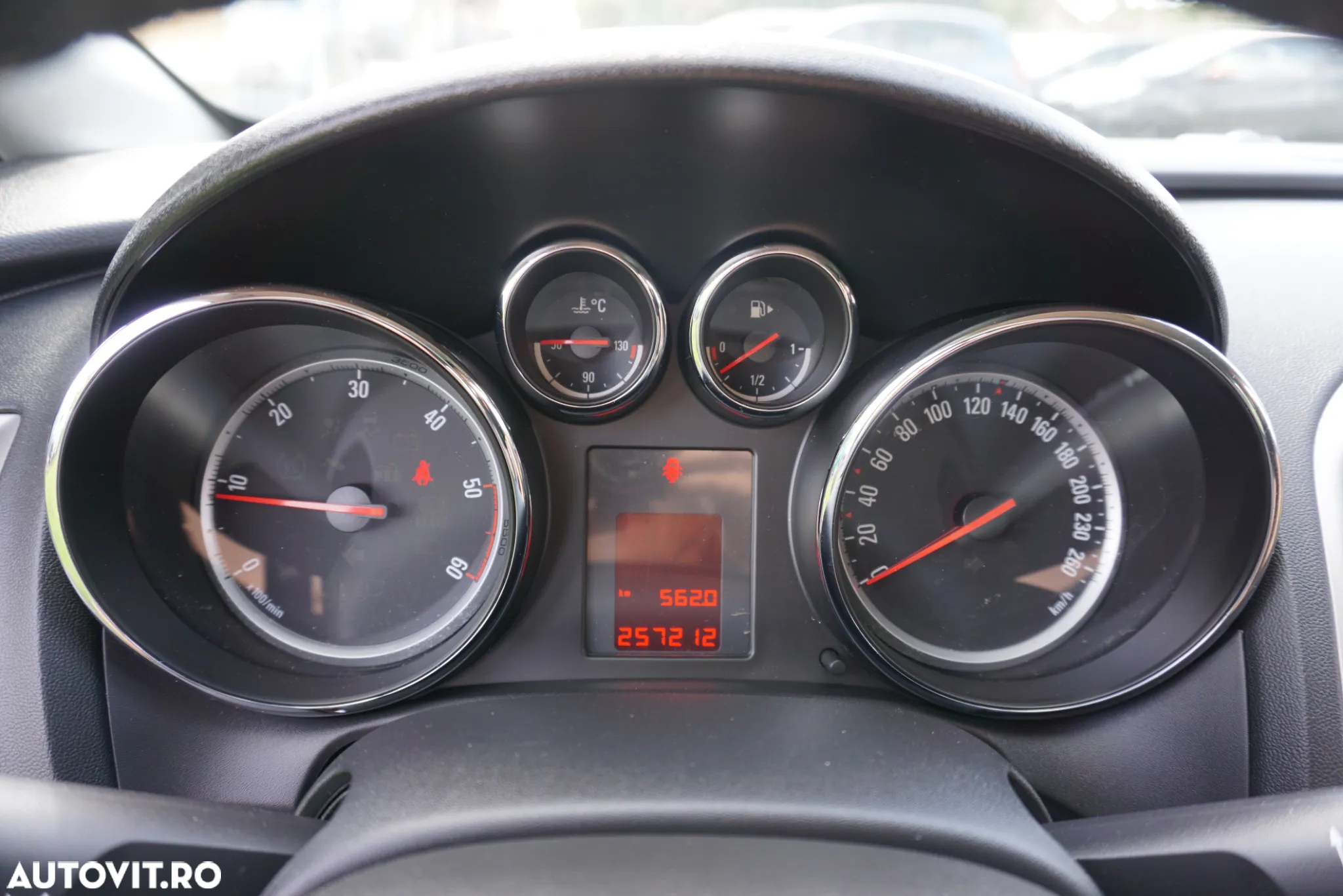 Opel Astra 2.0 CDTI DPF Innovation - 18