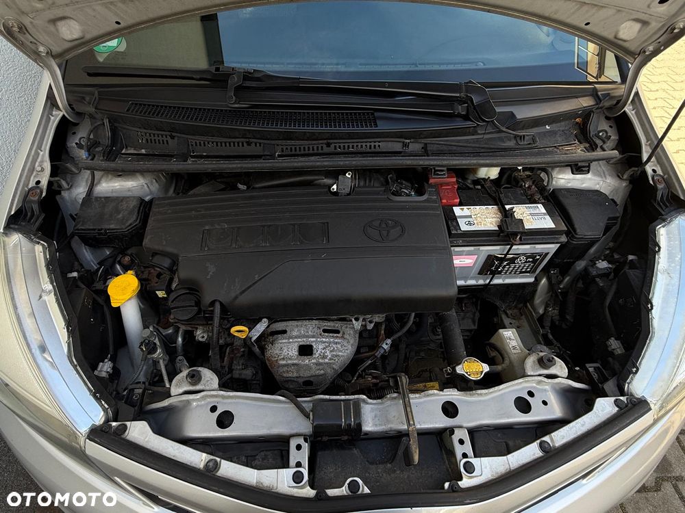 Toyota Yaris 1.33 Prestige - 32
