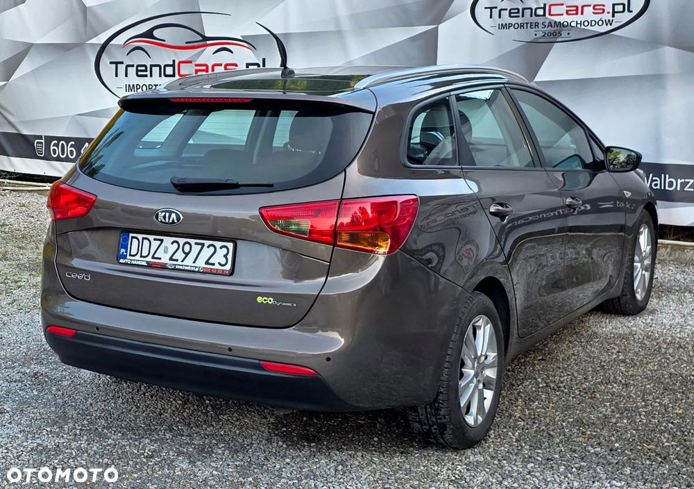 Kia Ceed 1.6 CRDi 128 Vision - 6