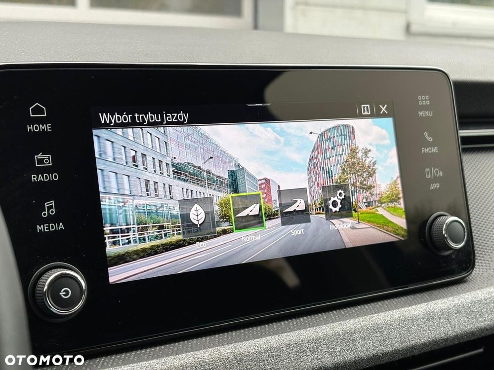 Skoda Kamiq 1.0 TSI Selection DSG - 20