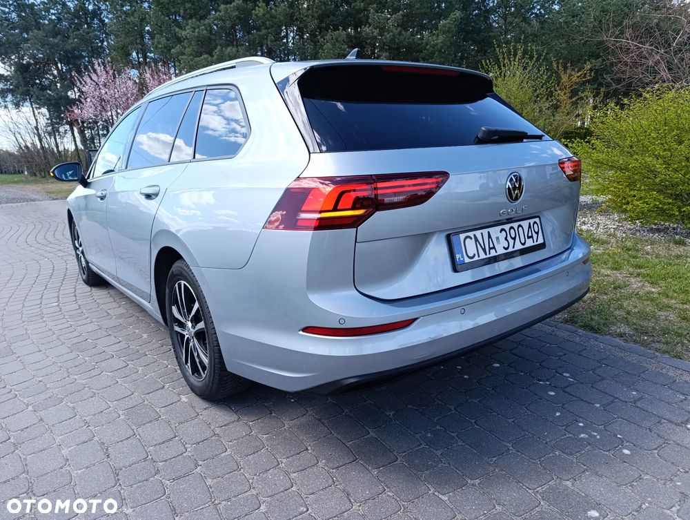 Volkswagen Golf 2.0 TDI SCR DSG Life - 8