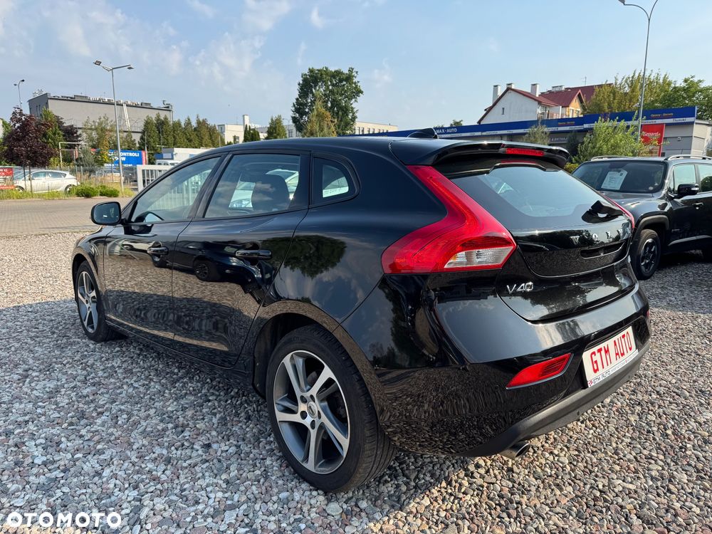 Volvo V40 D3 Drive-E Momentum - 8