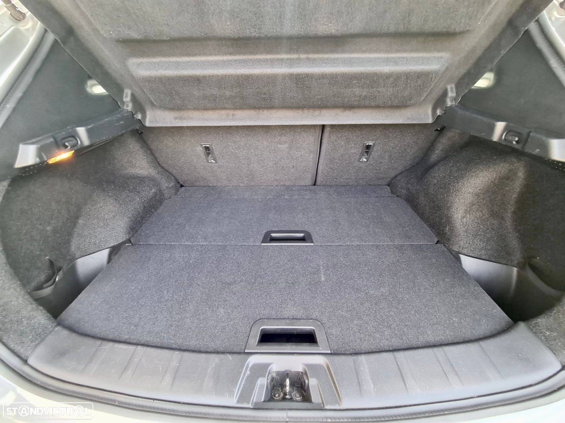 Nissan Qashqai 1.2 DIG-T N-Connecta 18 - 8