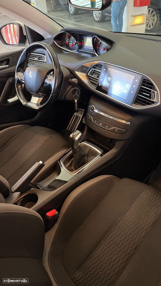 Peugeot 308 SW 1.6 BlueHDi Style - 24