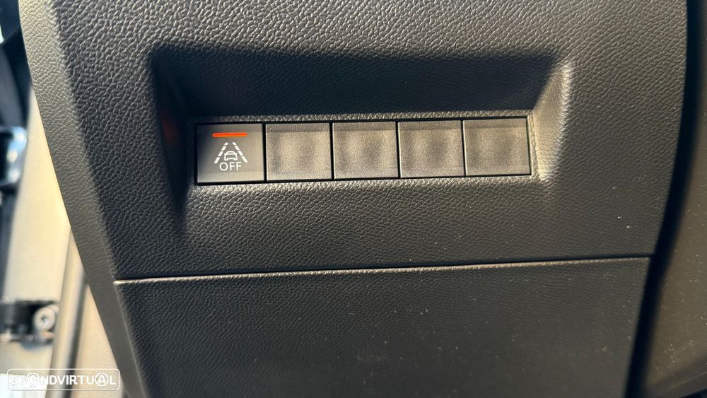 Peugeot 2008 1.2 PureTech GT Pack EAT8 - 12