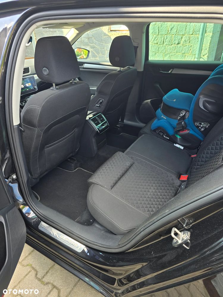 Skoda Superb 2.0 TSI Active DSG - 11