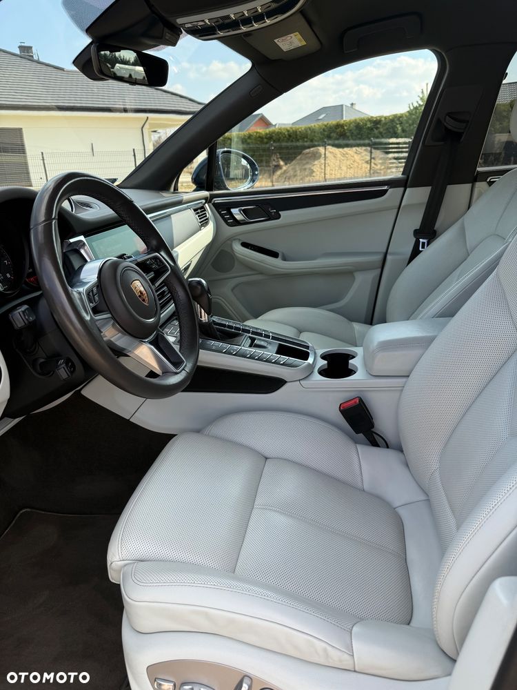 Porsche Macan - 8