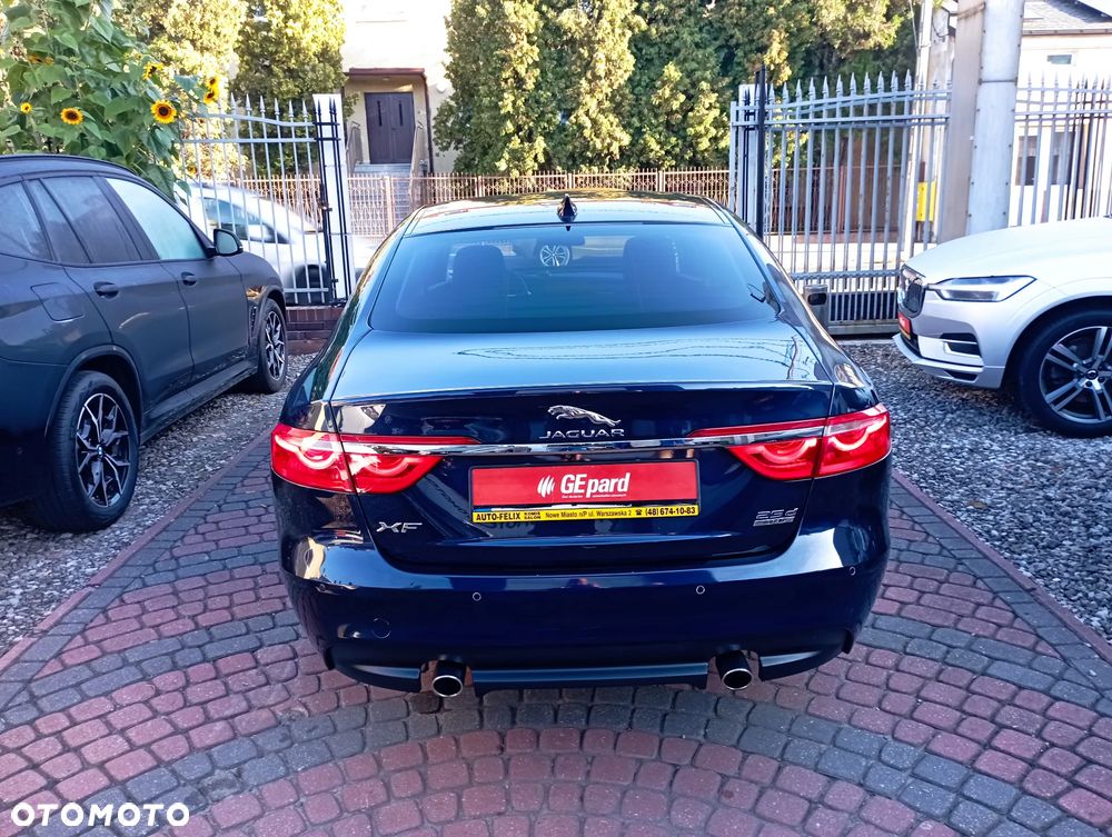 Jaguar XF 2.0 i4D Prestige - 5