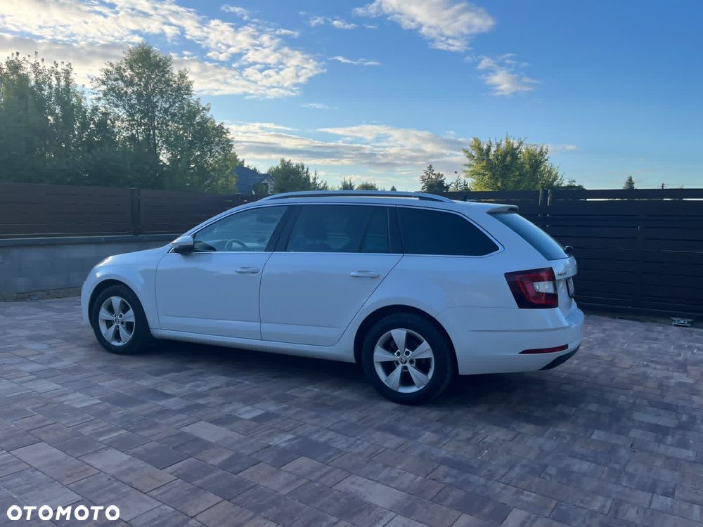 Skoda Octavia 1.0 TSI Style DSG - 4