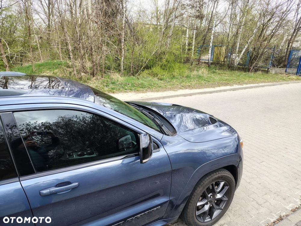 Jeep Grand Cherokee - 8