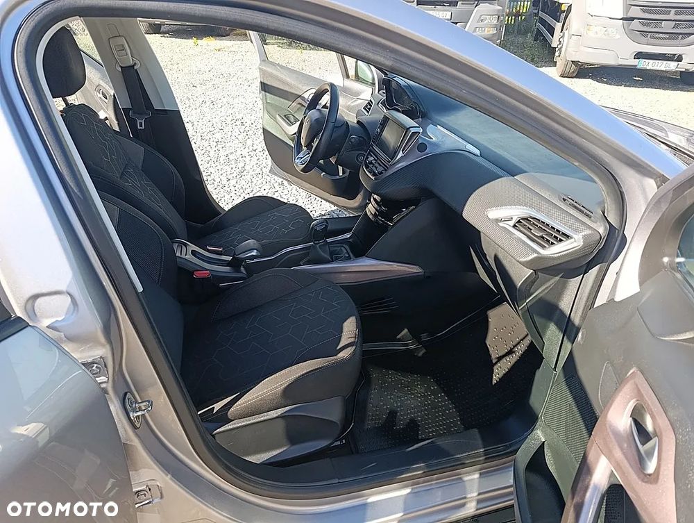 Peugeot 2008 1.2 Pure Tech Access EU6 - 13