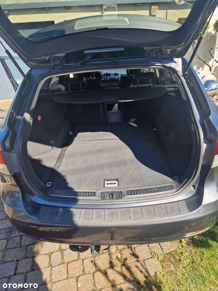 Toyota Avensis 2.0 D-4D Premium - 13