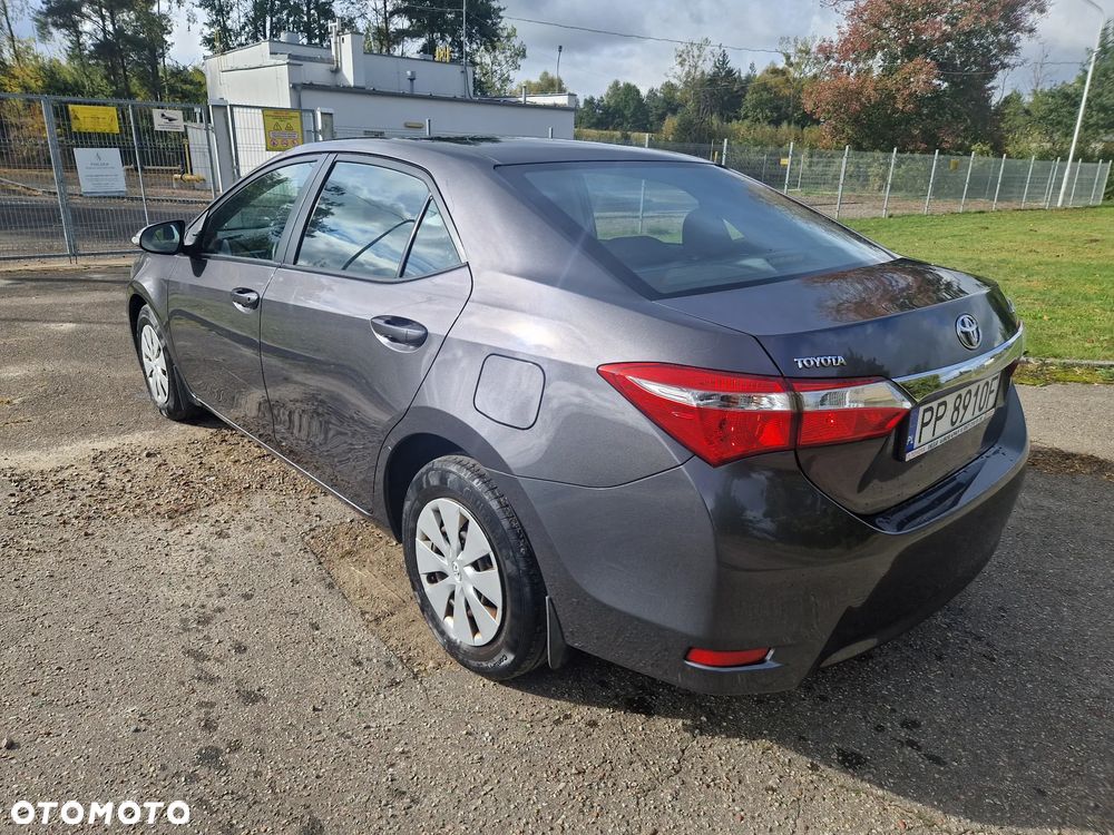 Toyota Corolla - 4