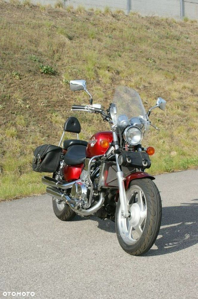 Honda VF - 3