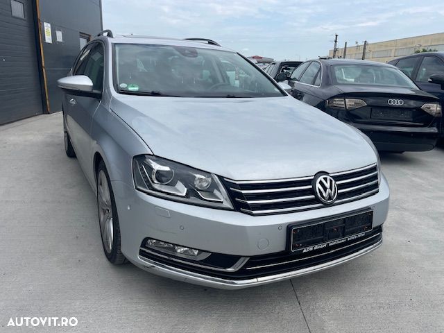 Dezmembrez Volkswagen Passat B7 2.0 tdi Xenon led  4x4 DSG Echipat Full - 11