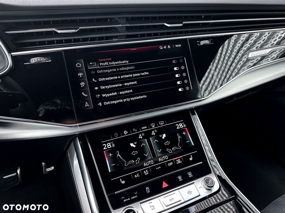 Audi Q8 - 34