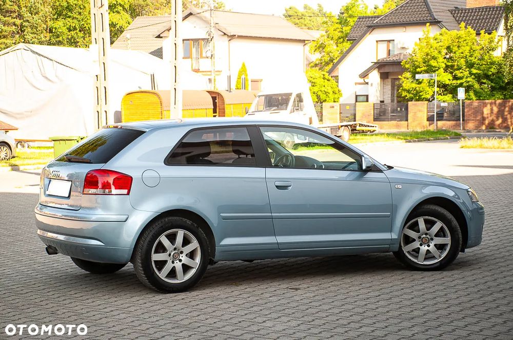Audi A3 3-drzwiowe 1.6 Ambiente - 24