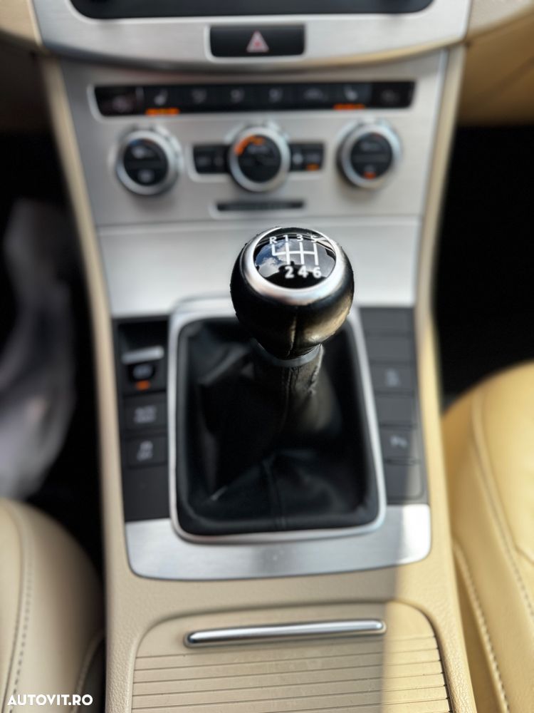 Volkswagen Passat 1.4 TSI BlueMotion Technology Highline - 18