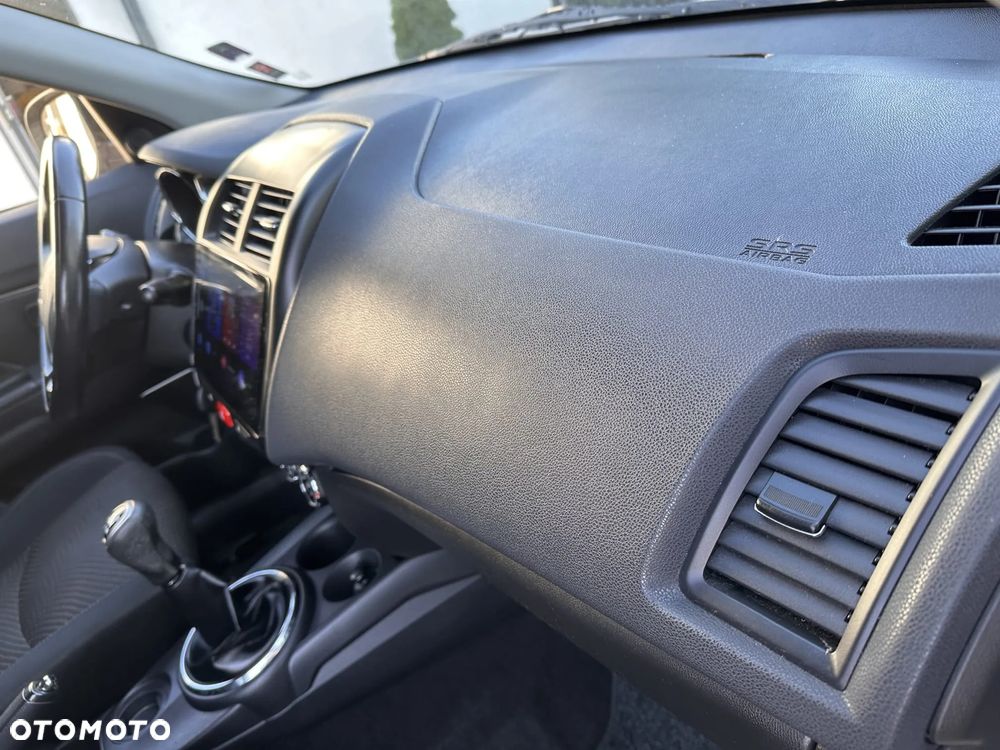 Mitsubishi ASX 1.6 Inform - 22