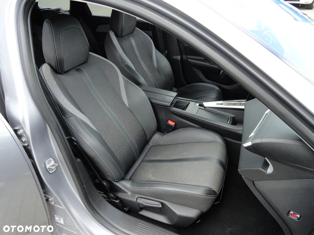 Peugeot 308 BlueHDi 130 EAT8 Stop & Start Allure Pack - 11