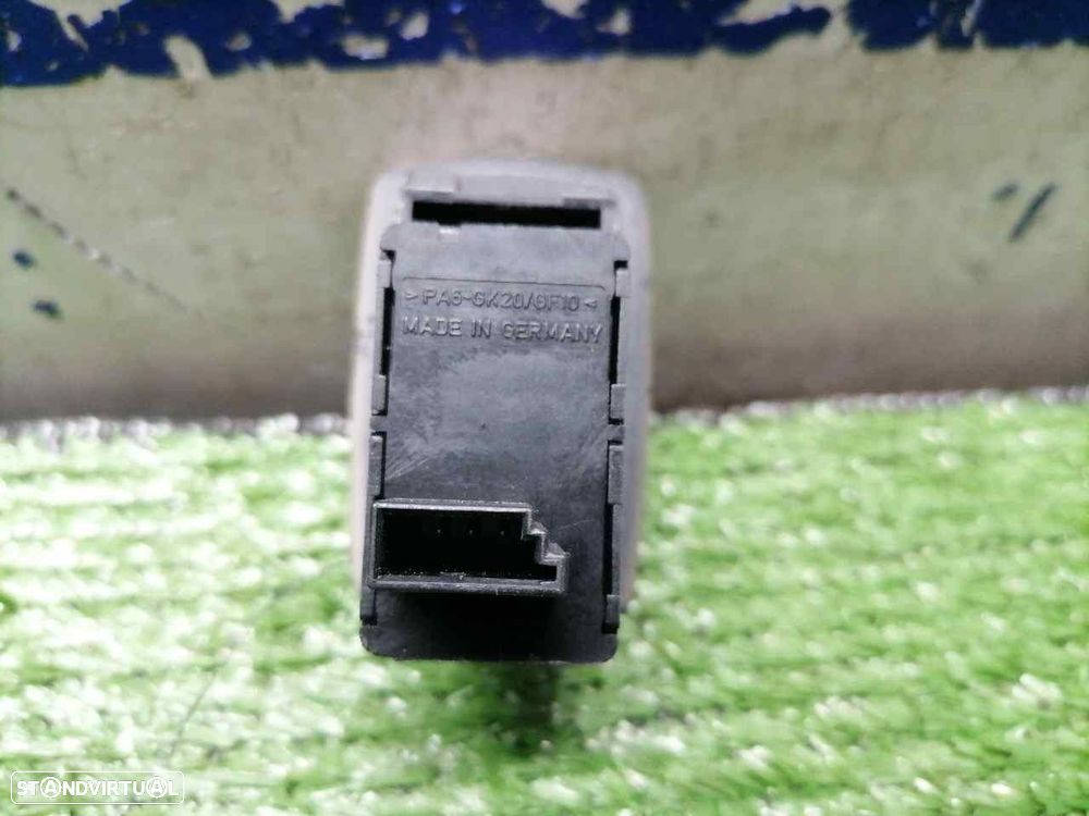COMANDO ELEVADOR DE VIDRO TRASEIRO DIREITO BMW 1 2004 -6935534 - 2