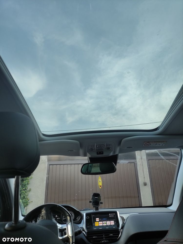 Peugeot 2008 - 9