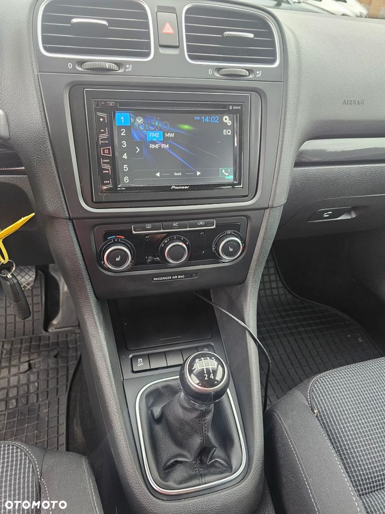 Volkswagen Golf 1.6 TDI DPF Comfortline - 12