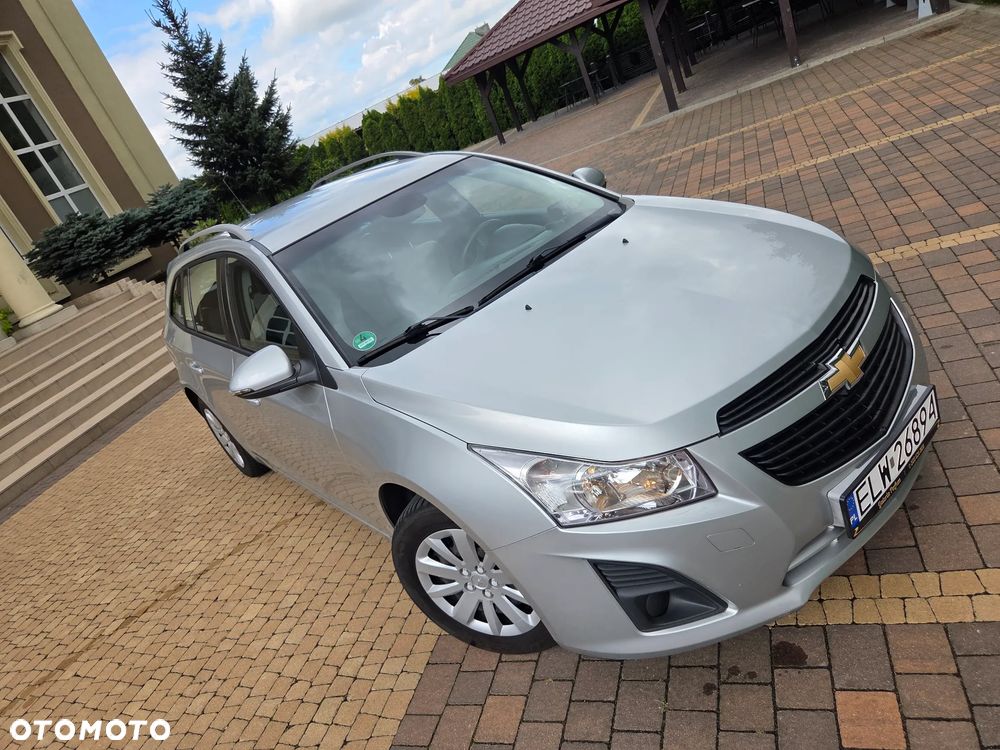 Chevrolet Cruze 1.6 LS - 24