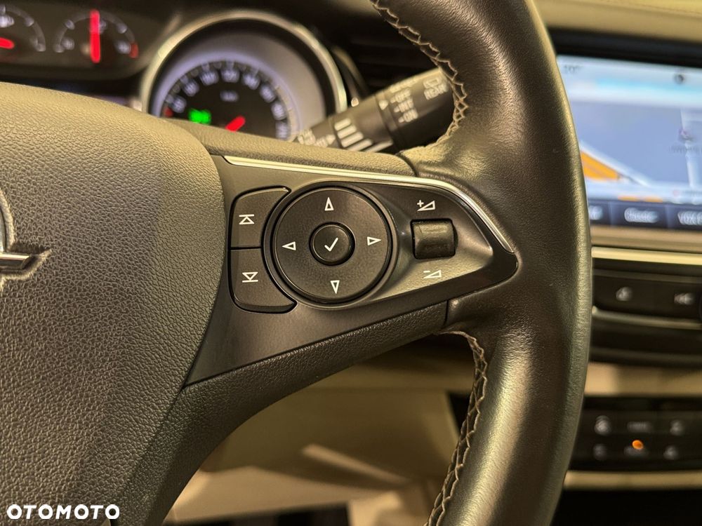 Opel Insignia - 17