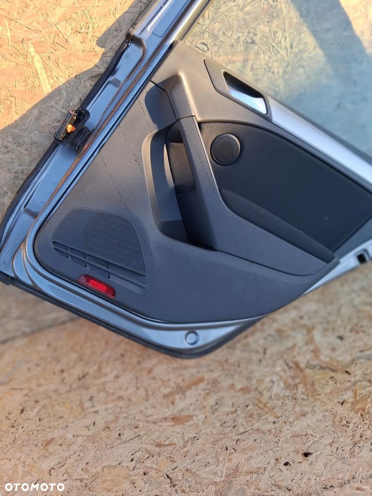 Drzwi prawe tylne VW Golf VI - 7