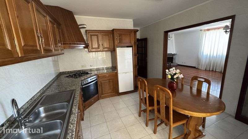 Arrenda-se apartamento em Canedo - Grande imagem: 2/8