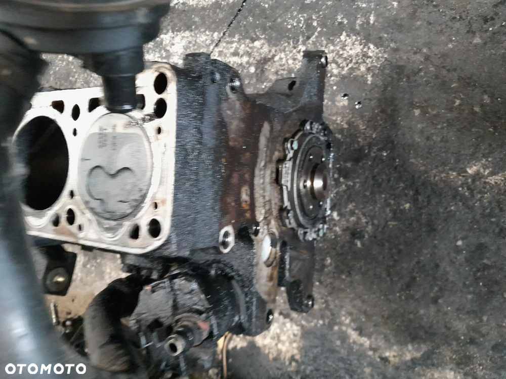 Dół silnika VW T4 1.9 TD - 3