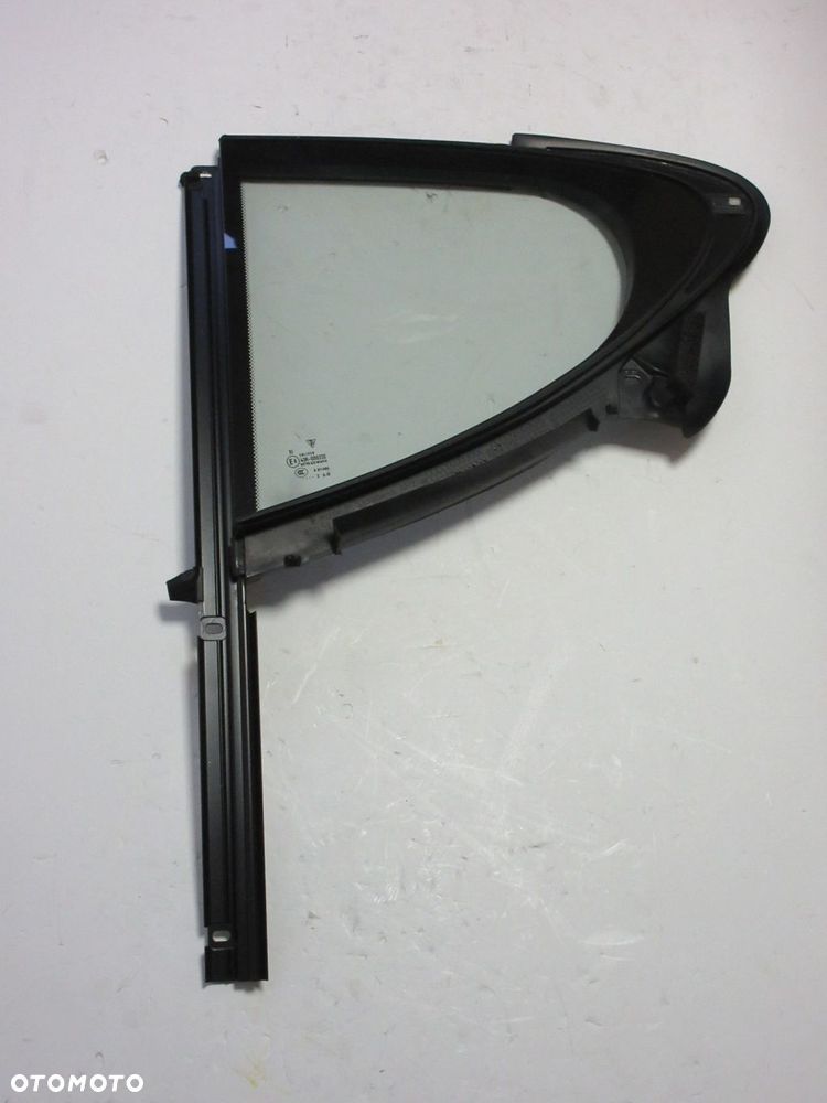 porsche panamera szyba drzwi trójkąt 97054431109 - 1