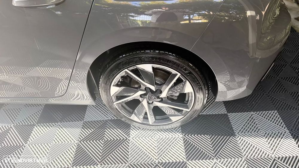 Peugeot 308 1.2 Hybrid Allure e-DCS6 - 7