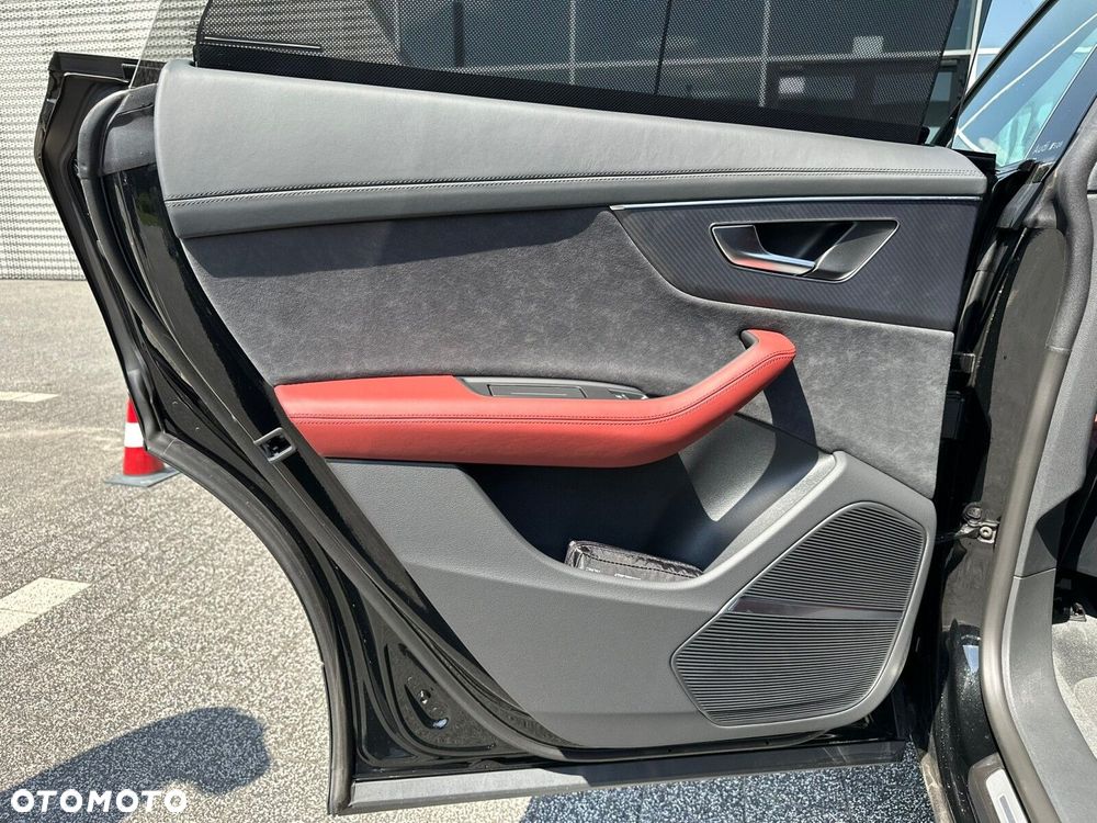 Audi SQ8 - 20